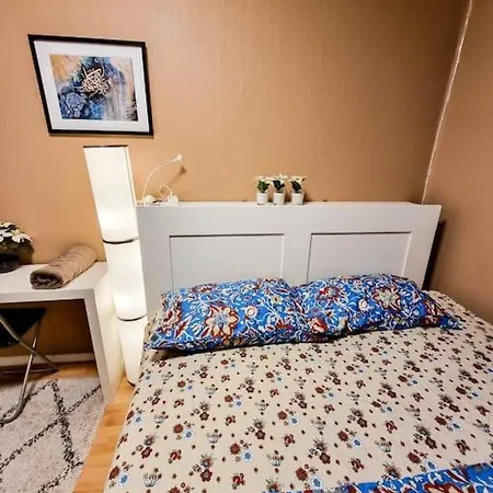 Private In Centre, Shared Appartment, Free Parking Apartment *